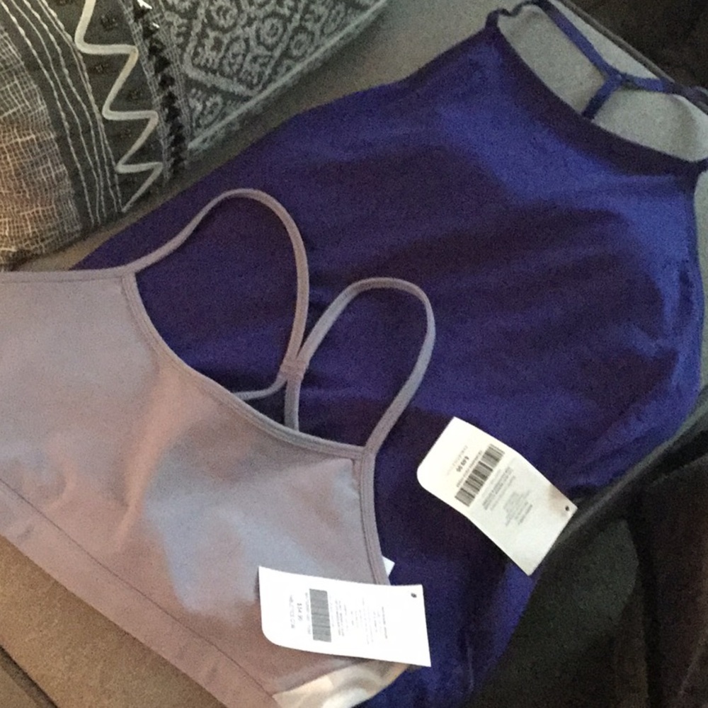 Large Reversible sports bra and T strap Tank